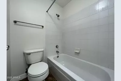 2025 E Campbell Avenue #Apt 142, Phoenix, AZ 85016 - Photo 15