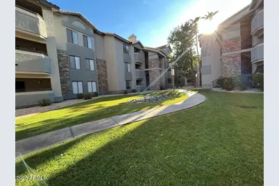 2025 E Campbell Avenue #Apt 142, Phoenix, AZ 85016 - Photo 17