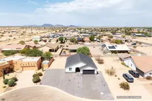 16010 S Maui Circle, Arizona City, AZ 85123 - Photo 27