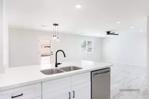 8870 W Rafael Dr, Arizona City, AZ 85123 - Photo 9