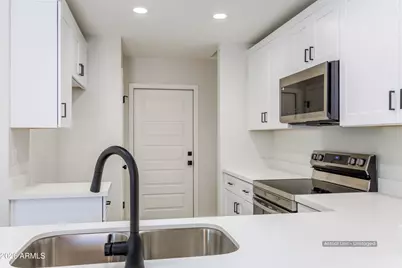 8870 W Rafael Drive, Arizona City, AZ 85123 - Photo 11