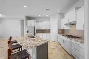 8428 S 16th Dr, Phoenix, AZ 85041 - Photo 13