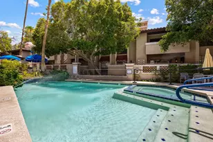 7557 N Dreamy Draw Dr, Phoenix, AZ 85020 - Photo 27
