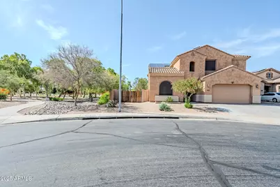 6922 S Black Hills Way, Chandler, AZ 85249 - Photo 3