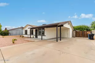518 N Pepperwood Ct, Chandler, AZ 85226 - Photo 3