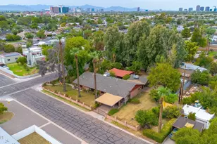 2240 E Whitton Ave, Phoenix, AZ 85016 - Photo 3