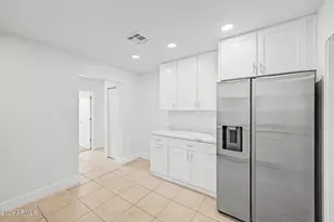 8118 N 29th Ave, Phoenix, AZ 85051 - Photo 15