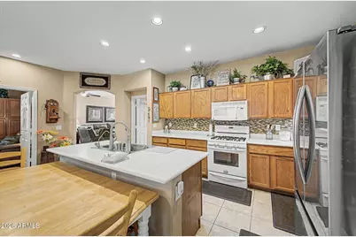 43186 W Lindgren Drive, Maricopa, AZ 85138 - Photo 13