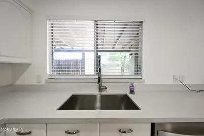 5833 W John Cabot Road, Glendale, AZ 85308 - Photo 11