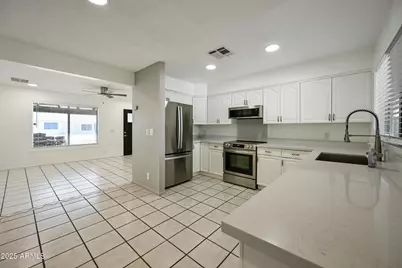 5833 W John Cabot Road, Glendale, AZ 85308 - Photo 9