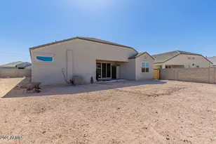 30916 W Verde Ln, Buckeye, AZ 85396 - Photo 27
