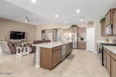 30916 W Verde Lane, Buckeye, AZ 85396 - Photo 11