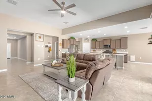30916 W Verde Ln, Buckeye, AZ 85396 - Photo 7