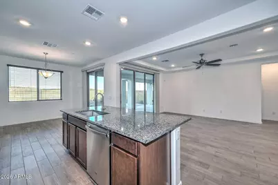 29507 N 113th Lane, Peoria, AZ 85383 - Photo 19