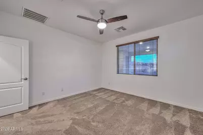 29507 N 113th Lane, Peoria, AZ 85383 - Photo 35