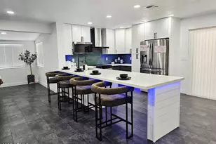5040 N 69th Dr, Glendale, AZ 85303 - Photo 3