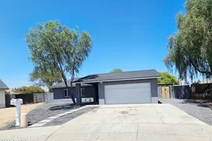 5040 N 69th Dr, Glendale, AZ 85303 - Photo 1