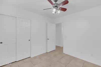 25883 W Gibson Lane, Buckeye, AZ 85326 - Photo 29