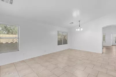 25883 W Gibson Lane, Buckeye, AZ 85326 - Photo 9