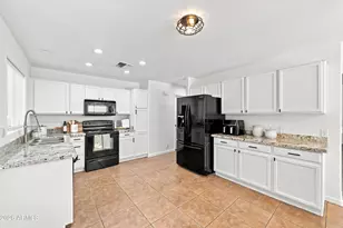 2914 E Windsong Dr, Phoenix, AZ 85048 - Photo 11