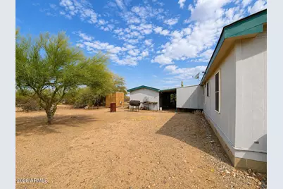 40413 N 253rd Avenue, Morristown, AZ 85342 - Photo 17
