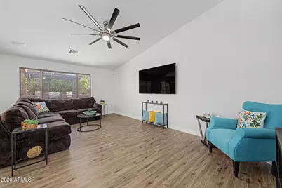 1743 E Branham Lane, Phoenix, AZ 85042 - Photo 11