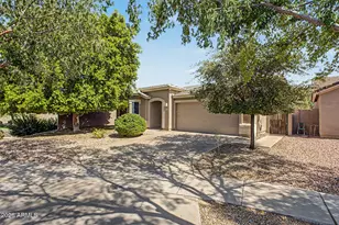 1743 E Branham Ln, Phoenix, AZ 85042 - Photo 3