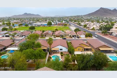 2010 E Aire Libre Avenue, Phoenix, AZ 85022 - Photo 23