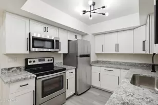 4444 E Paraside Village Pkwy, Phoenix, AZ 85032 - Photo 11