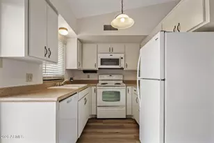1320 E Bethany Home Rd, Phoenix, AZ 85014 - Photo 7