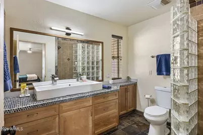 611 E Canterbury Lane, Phoenix, AZ 85022 - Photo 11