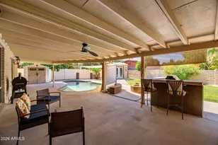 611 E Canterbury Ln, Phoenix, AZ 85022 - Photo 17