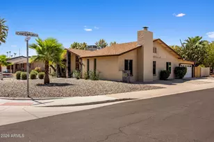611 E Canterbury Ln, Phoenix, AZ 85022 - Photo 23
