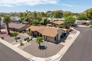 611 E Canterbury Ln, Phoenix, AZ 85022 - Photo 27