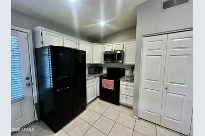4332 W Morrow Drive, Glendale, AZ 85308 - Photo 9