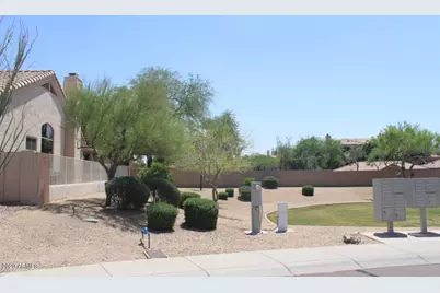 9817 E Pine Valley Road, Scottsdale, AZ 85260 - Photo 3