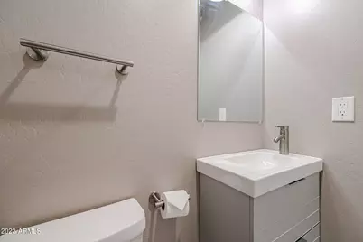 2633 N 70th Street, Scottsdale, AZ 85257 - Photo 17
