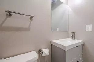 2633 N 70th St, Scottsdale, AZ 85257 - Photo 17