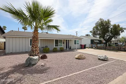 2633 N 70th Street, Scottsdale, AZ 85257 - Photo 3