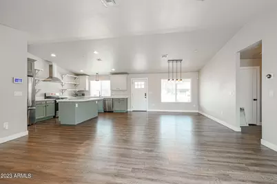 2633 N 70th Street, Scottsdale, AZ 85257 - Photo 5
