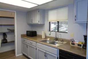 1352 E Highland Ave, Phoenix, AZ 85014 - Photo 11