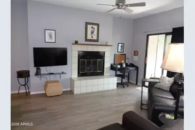 1352 E Highland Avenue #102, Phoenix, AZ 85014 - Photo 7