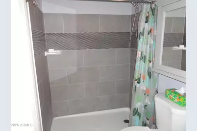 1352 E Highland Avenue #102, Phoenix, AZ 85014 - Photo 5