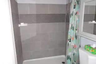 1352 E Highland Ave, Phoenix, AZ 85014 - Photo 5