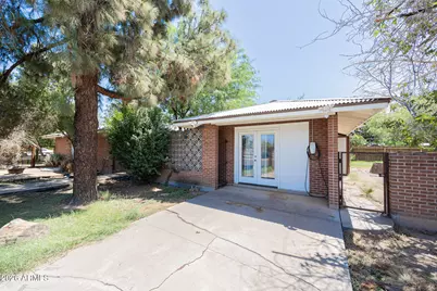 351 E Encanto Drive #B, Tempe, AZ 85281 - Photo 1