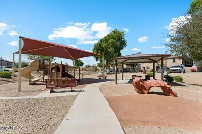 1433 N 80th Lane, Phoenix, AZ 85043 - Photo 37