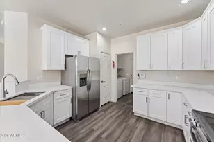 1433 N 80th Ln, Phoenix, AZ 85043 - Photo 9