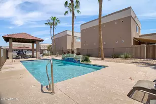 3221 N 37th St, Phoenix, AZ 85018 - Photo 17