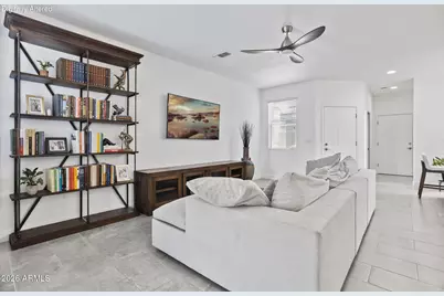 3221 N 37th Street #18, Phoenix, AZ 85018 - Photo 3