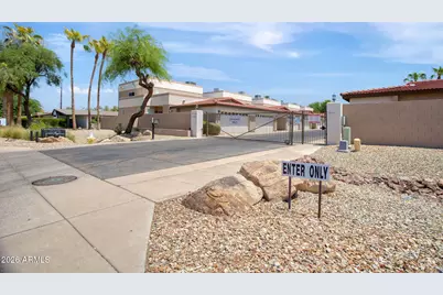 3221 N 37th Street #18, Phoenix, AZ 85018 - Photo 27